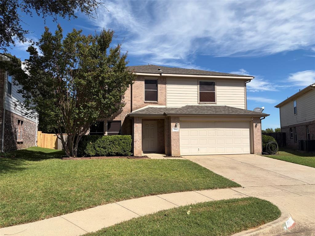 7961 Meadow Spring Lane, Fort Worth, TX 76120