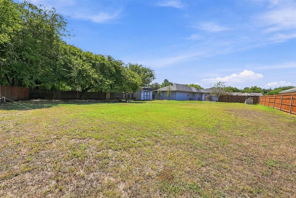 1307 Berry Drive, Cleburne, TX 76033