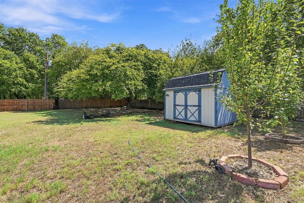 1307 Berry Drive, Cleburne, TX 76033