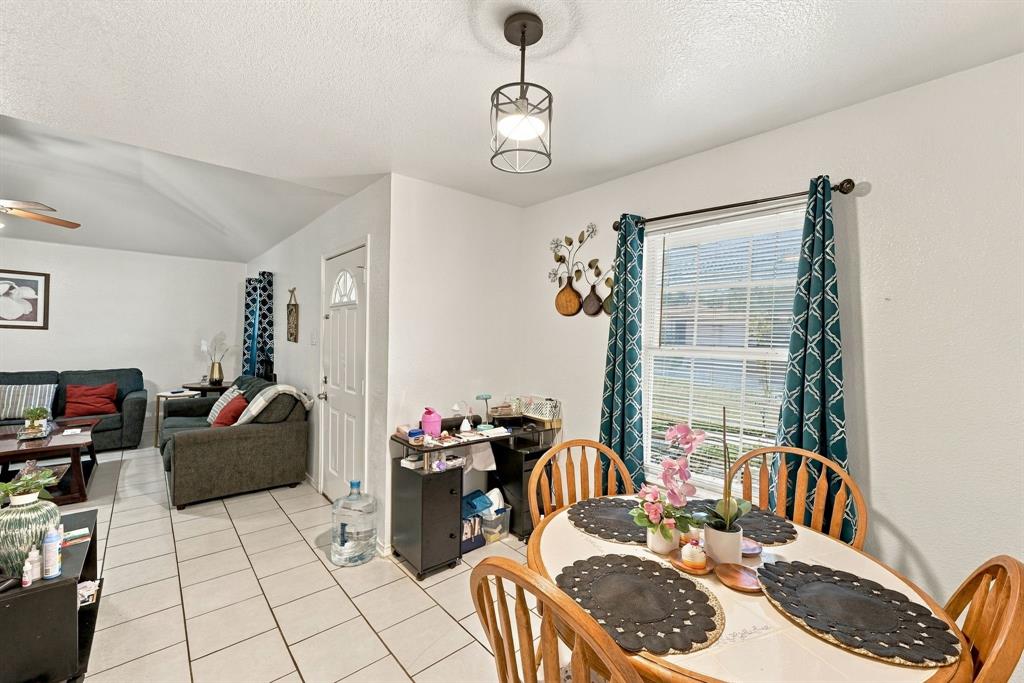 1307 Berry Drive, Cleburne, TX 76033