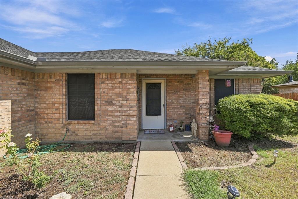 1307 Berry Drive, Cleburne, TX 76033