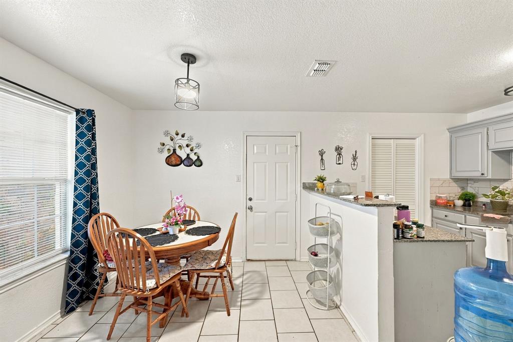 1307 Berry Drive, Cleburne, TX 76033