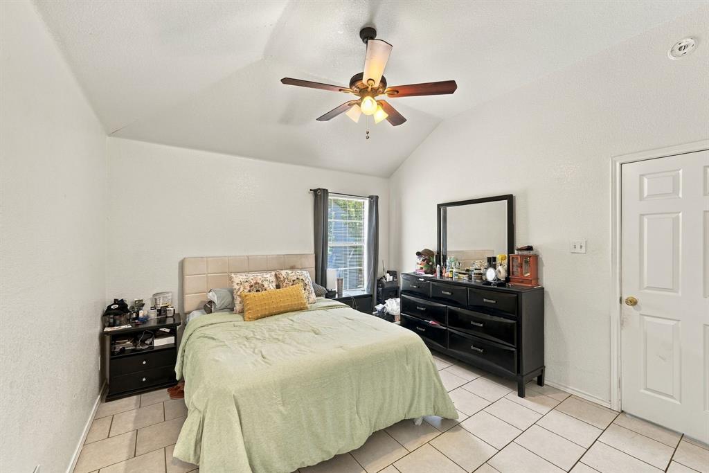 1307 Berry Drive, Cleburne, TX 76033
