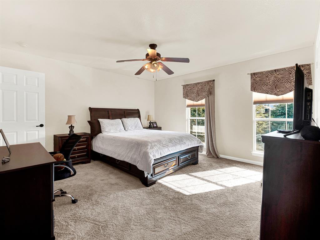 2328 Tawny Owl Road, Grand Prairie, TX 75052