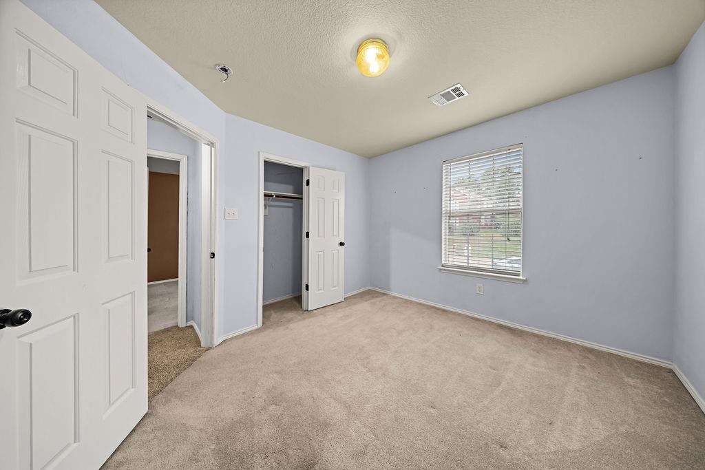 2215 Elm Falls Place, Mesquite, TX 75181