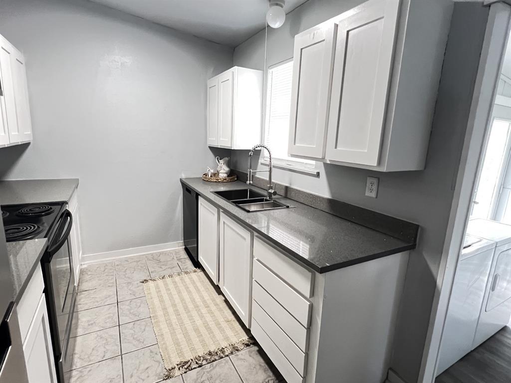 2532 Loy Lake Road, Denison, TX 75020