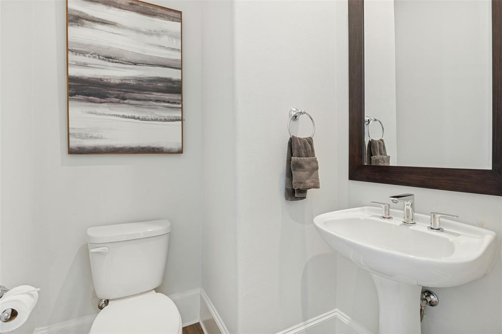 617 Dalton Lane, Irving, TX 75039