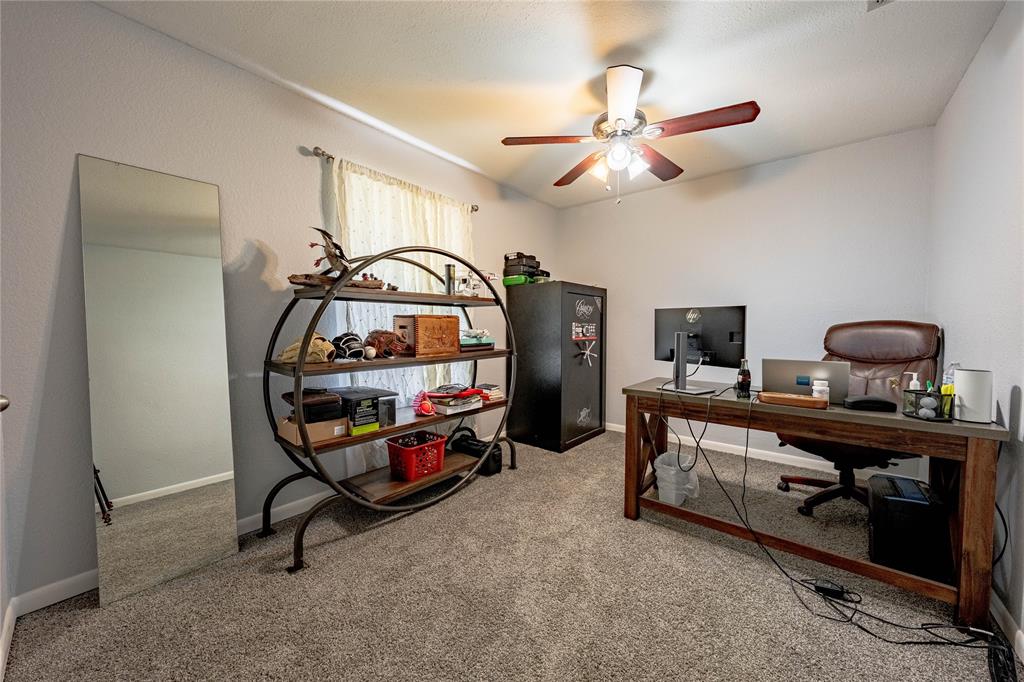 4th bedroom but being used as an office 4th bedroom but being used as an office