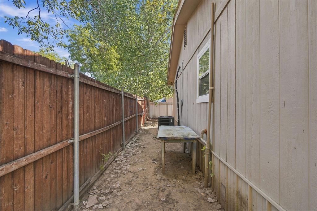 405 N Atlantic Street, #407, Cleburne, TX 76031