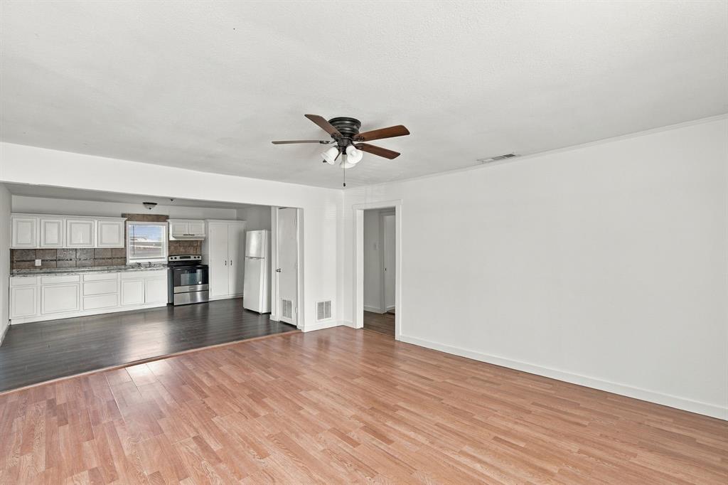 405 N Atlantic Street, #407, Cleburne, TX 76031