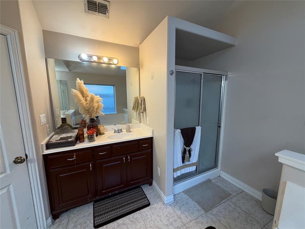 2127 Rana Park, Flint, TX 75762