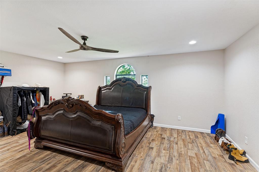 8525 County Road 528, Burleson, TX 76028