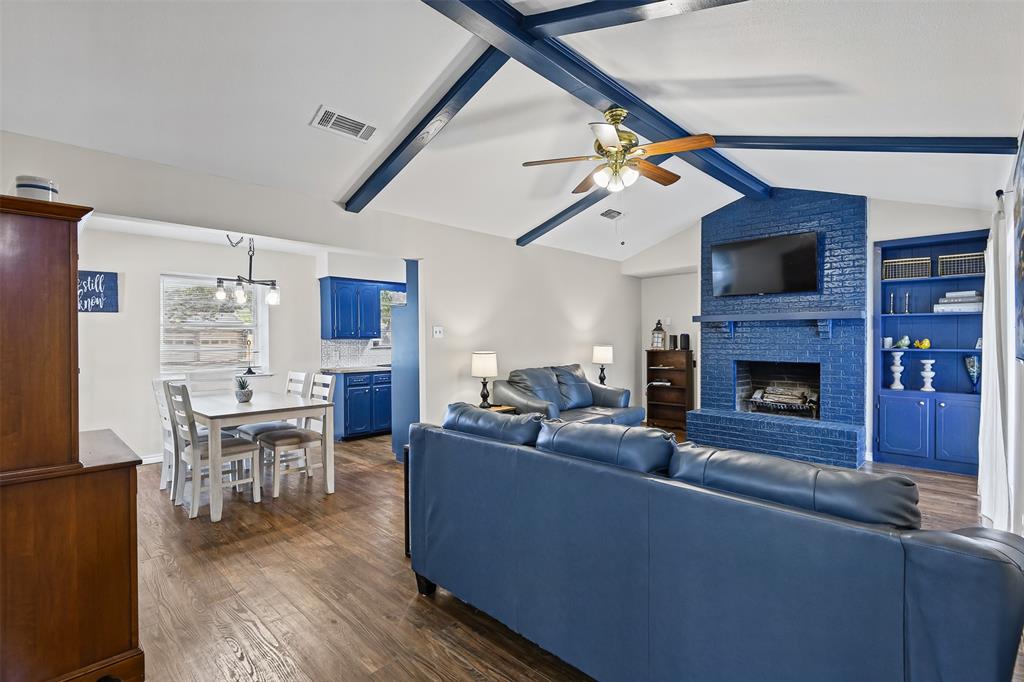 116 San Jacinto Street, Waxahachie, TX 75165 116 San Jacinto Street, Waxahachie, TX 75165