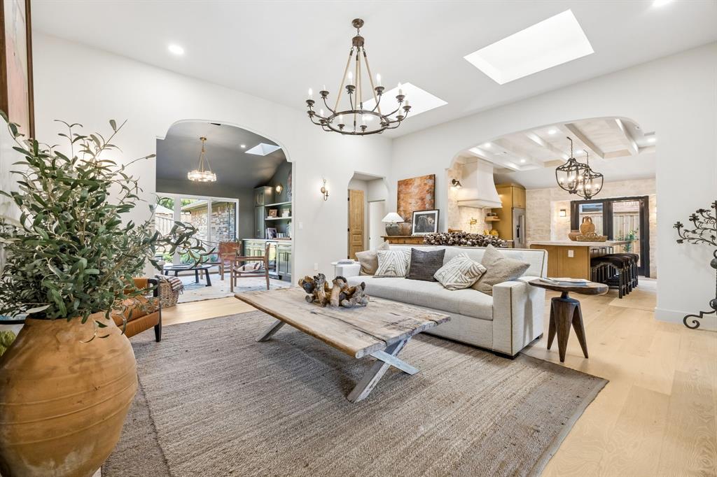 6411 Camille Avenue, Dallas, TX 75252 6411 Camille Avenue, Dallas, TX 75252