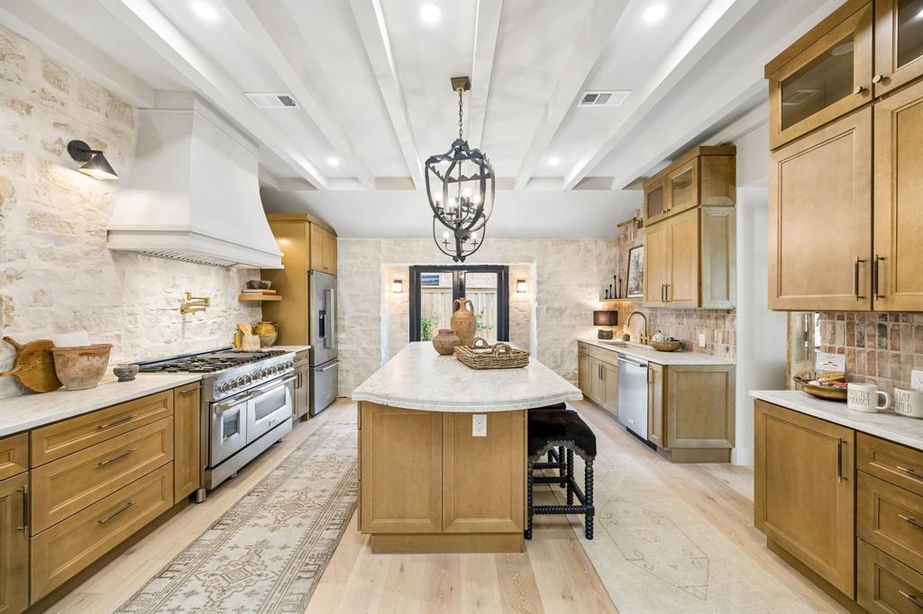 6411 Camille Avenue, Dallas, TX 75252 6411 Camille Avenue, Dallas, TX 75252