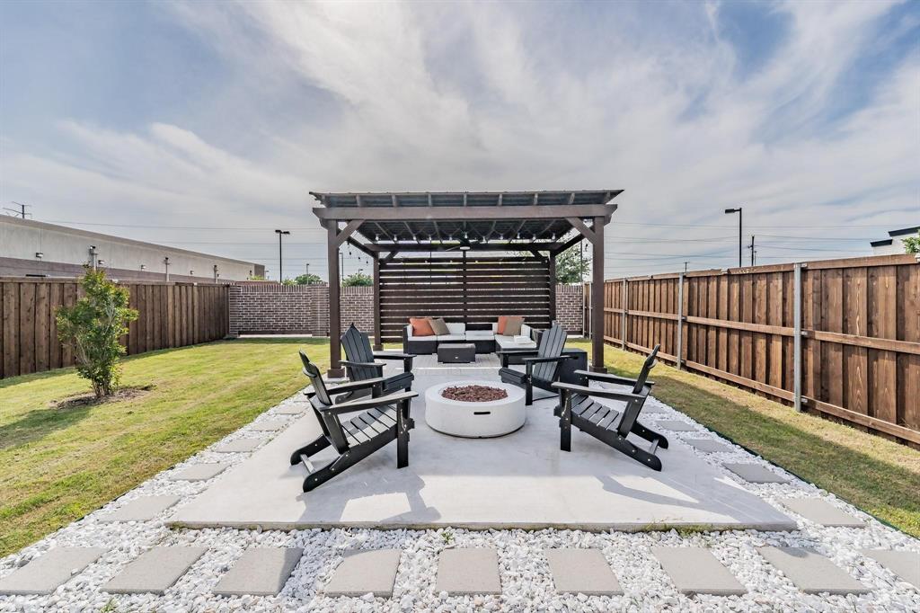 2725 Henson Lane, Garland, TX 75040