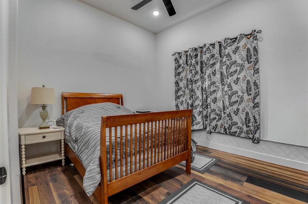 6015 Bonanza Drive, #D, Granbury, TX 76049