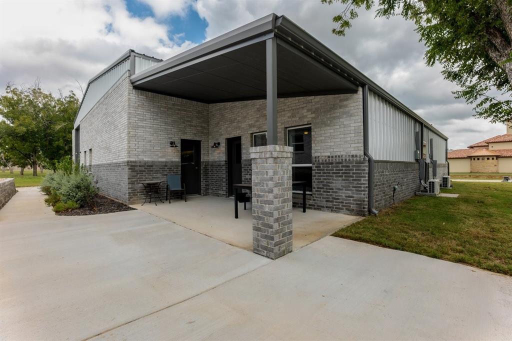 6015 Bonanza Drive, #D, Granbury, TX 76049