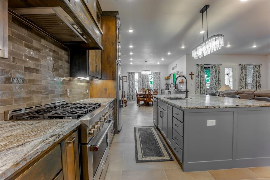 6015 Bonanza Drive, #D, Granbury, TX 76049