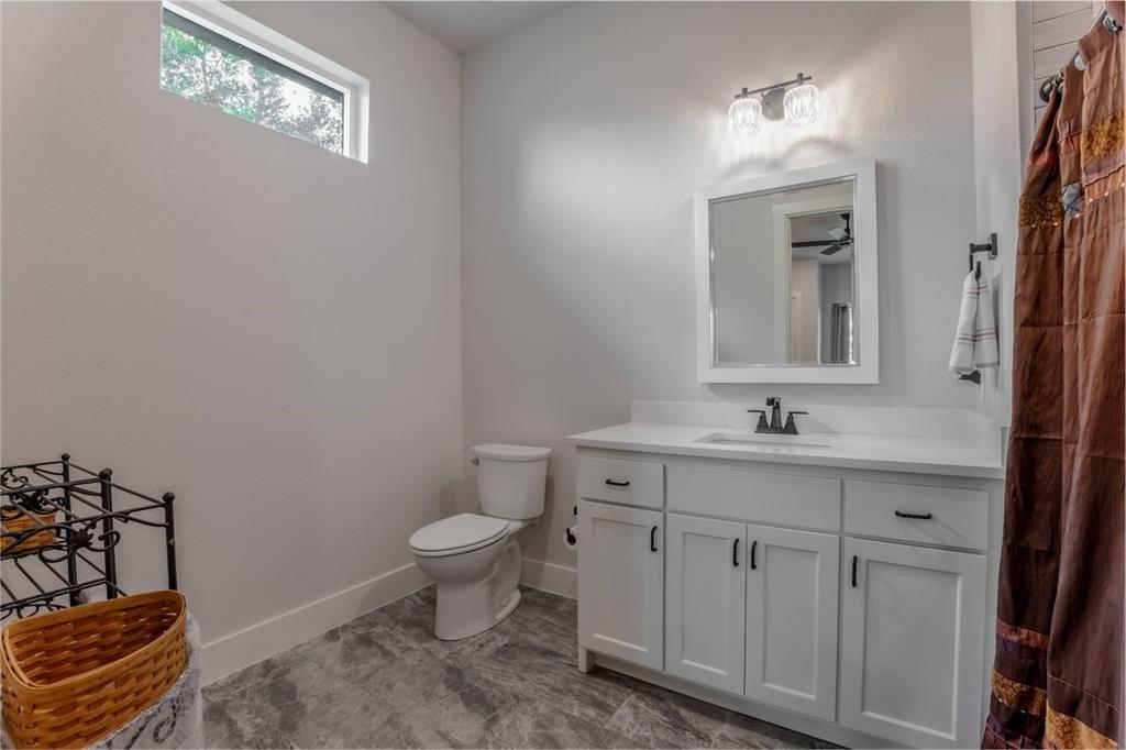 6015 Bonanza Drive, #D, Granbury, TX 76049
