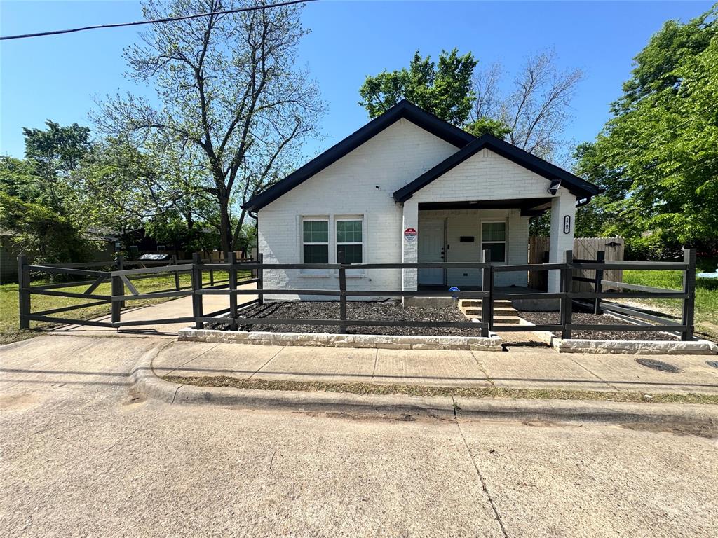 2707 Cross Street, Dallas, TX 75210