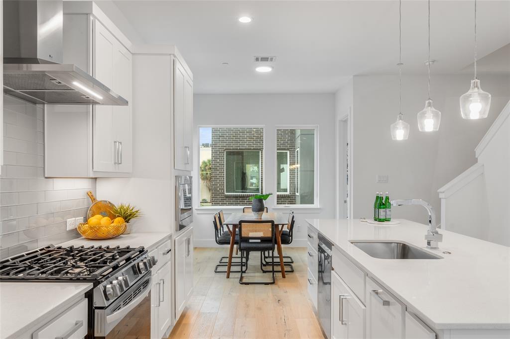 3915 N Hall Street, #302, Dallas, TX 75219