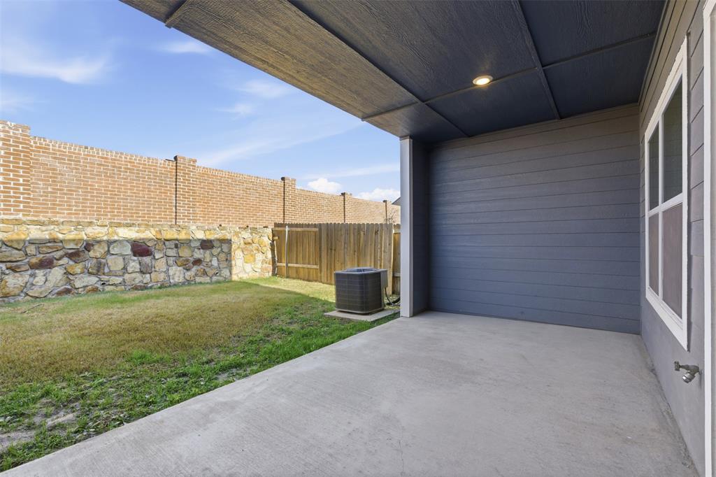 402 Marsh Lane, Princeton, TX 75407