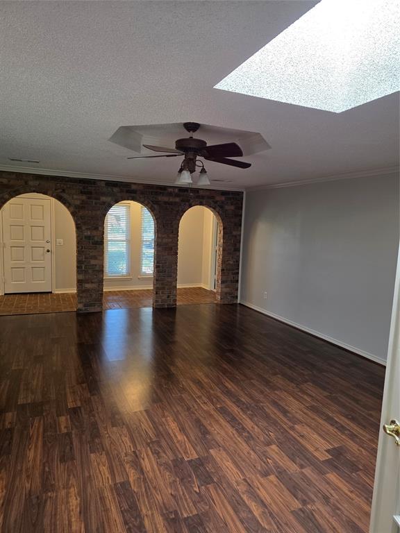 Second living area