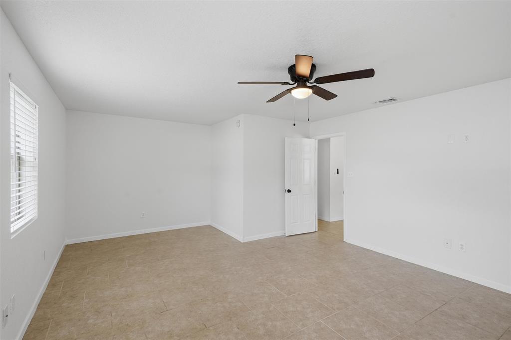 706 Shady Grove Drive, Granbury, TX 76049