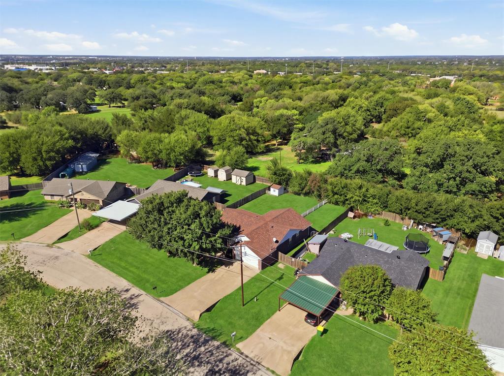 706 Shady Grove Drive, Granbury, TX 76049