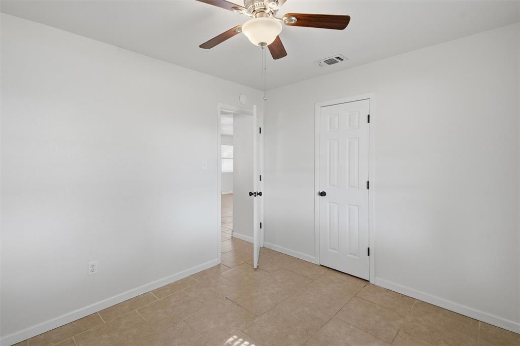706 Shady Grove Drive, Granbury, TX 76049