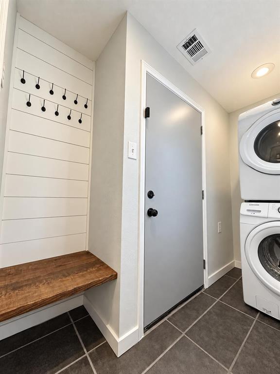 8405 Creekwood Drive, Dallas, TX 75228