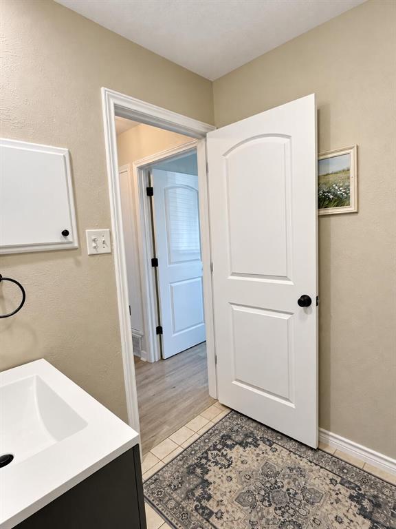 8405 Creekwood Drive, Dallas, TX 75228