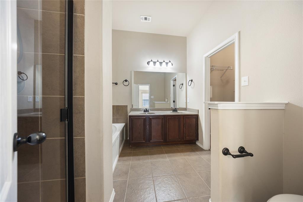 5124 Hidden Knolls Drive, McKinney, TX 75071