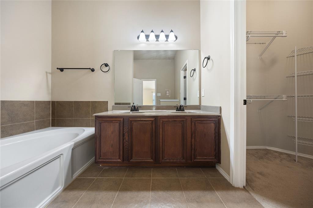 5124 Hidden Knolls Drive, McKinney, TX 75071