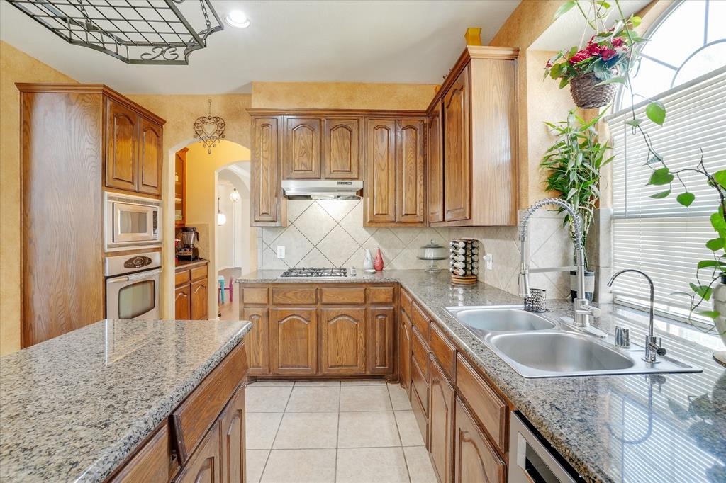 10153 Ferry Farm Lane, Frisco, TX 75035