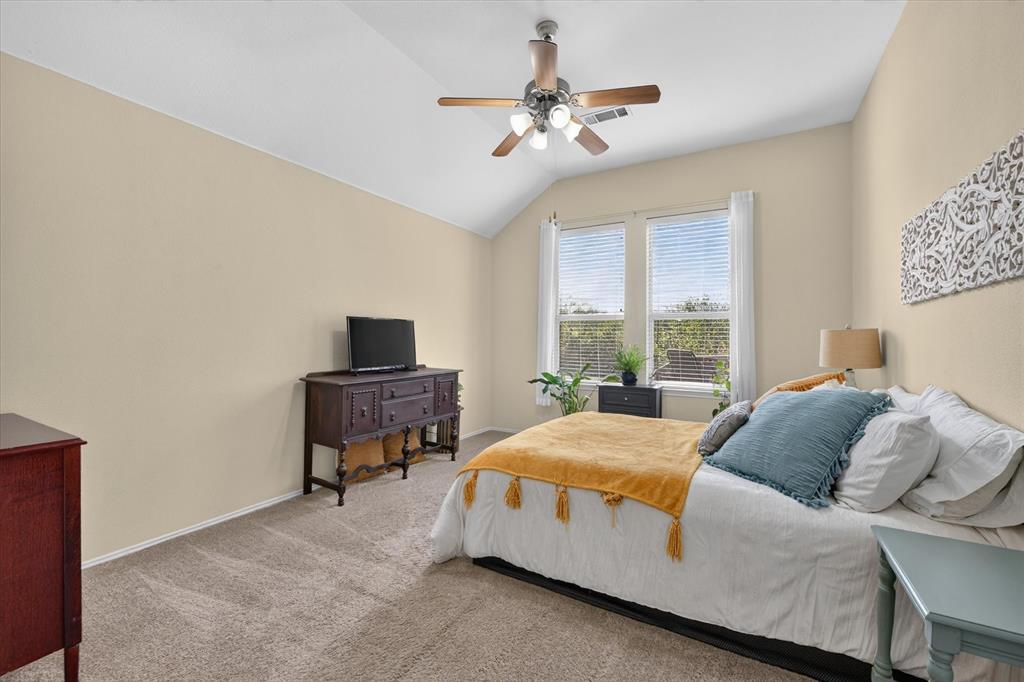 5717 Southern Hills Drive, North Richland Hills, TX 76180