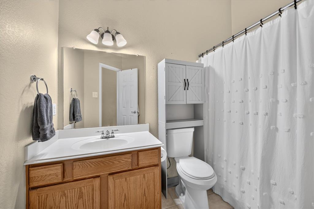 5717 Southern Hills Drive, North Richland Hills, TX 76180