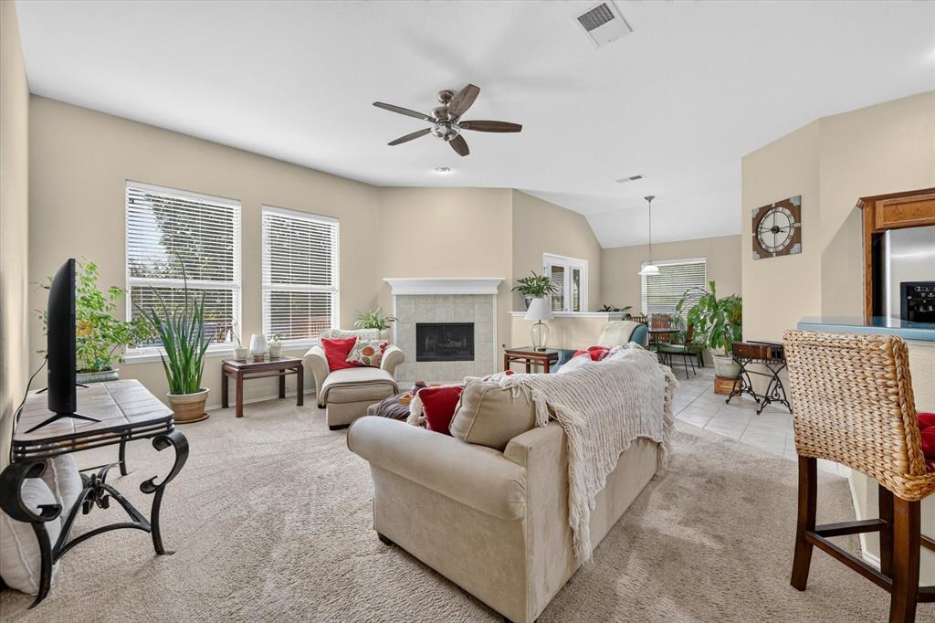 5717 Southern Hills Drive, North Richland Hills, TX 76180