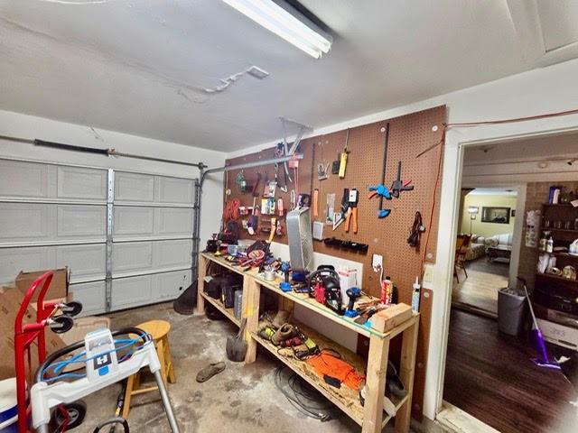 7933 Tumbleweed Trail, White Settlement, TX 76108