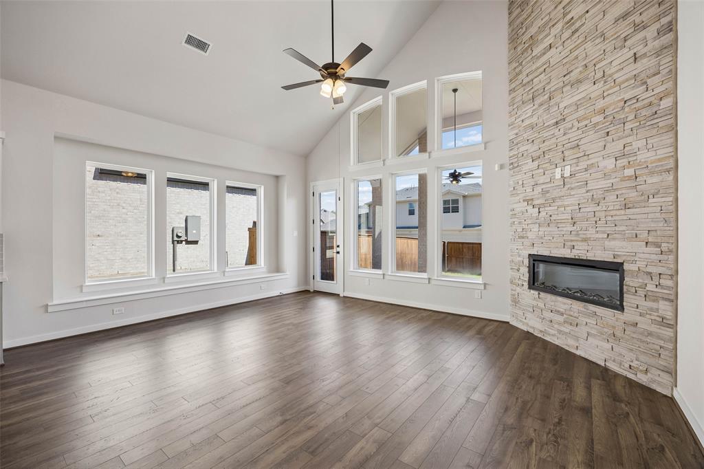 8514 Great Stone Trail, Rowlett, TX 75089