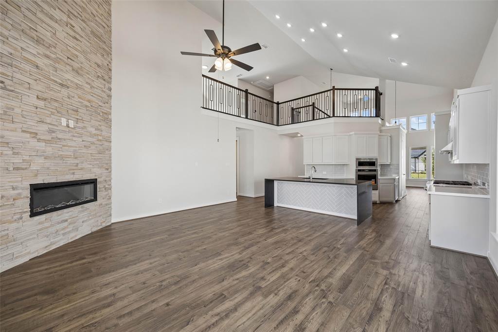 8514 Great Stone Trail, Rowlett, TX 75089