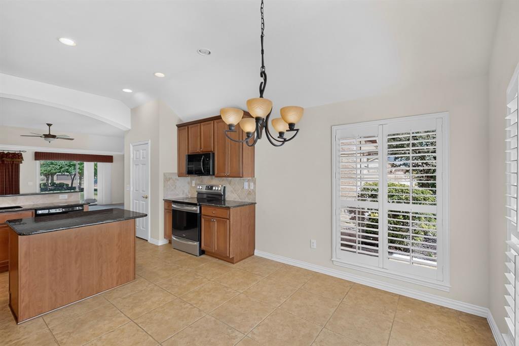9900 Hanford Drive, Denton, TX 76207