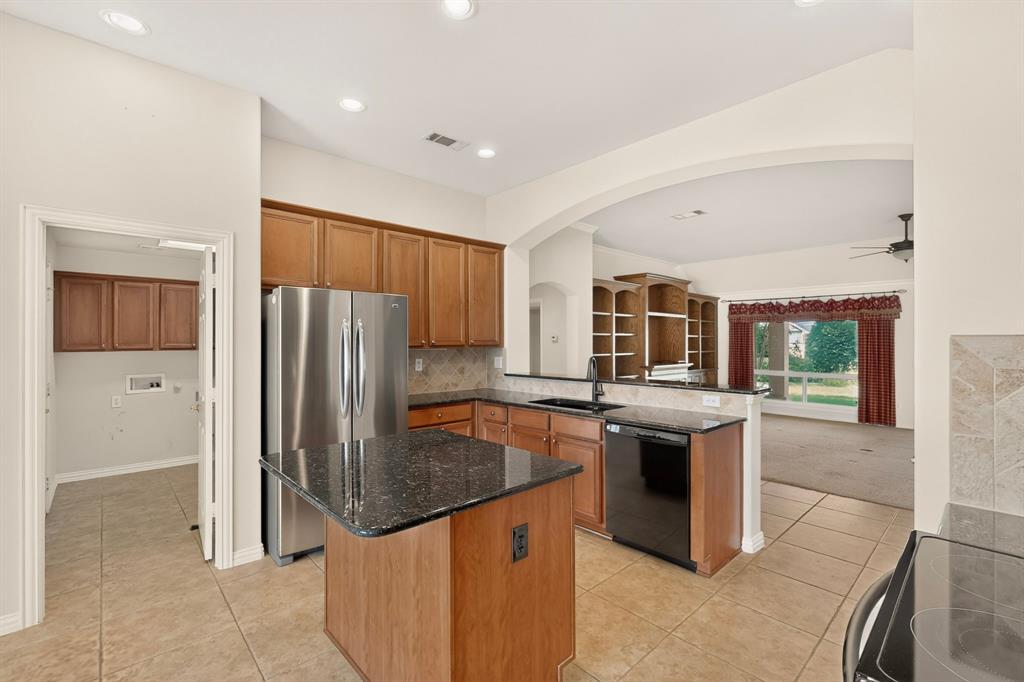 9900 Hanford Drive, Denton, TX 76207