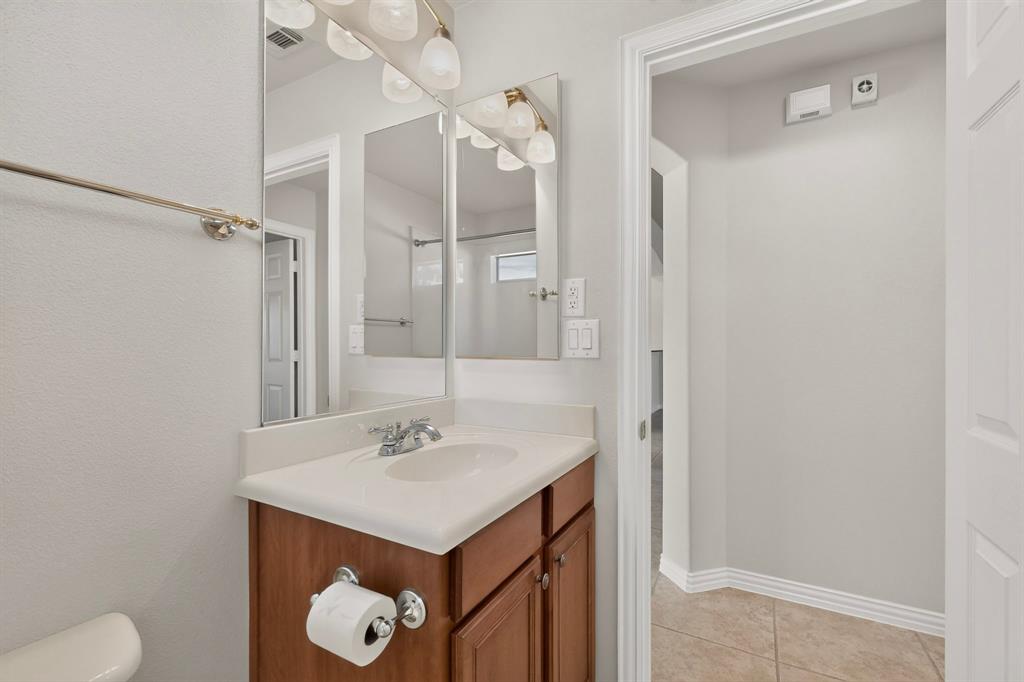 9900 Hanford Drive, Denton, TX 76207