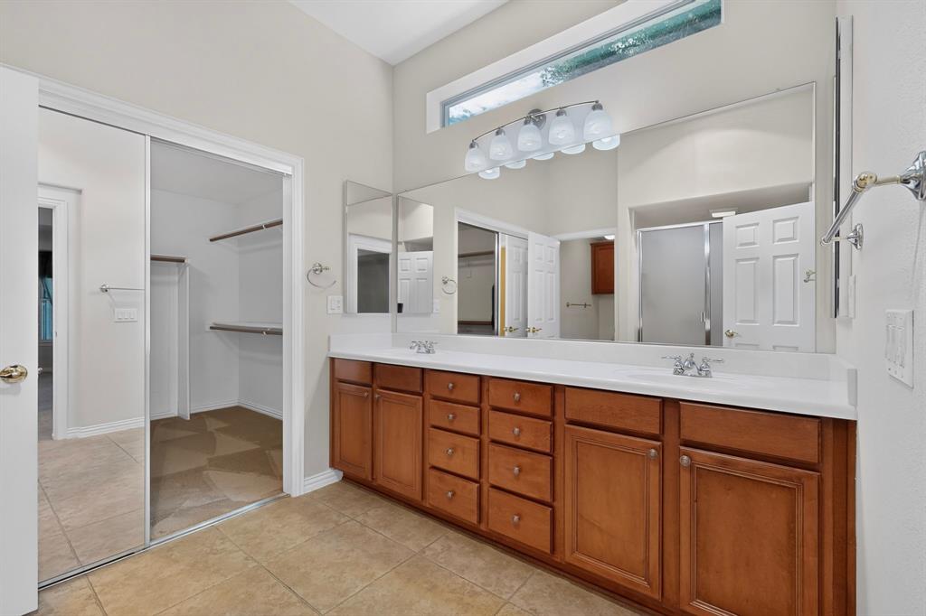 9900 Hanford Drive, Denton, TX 76207