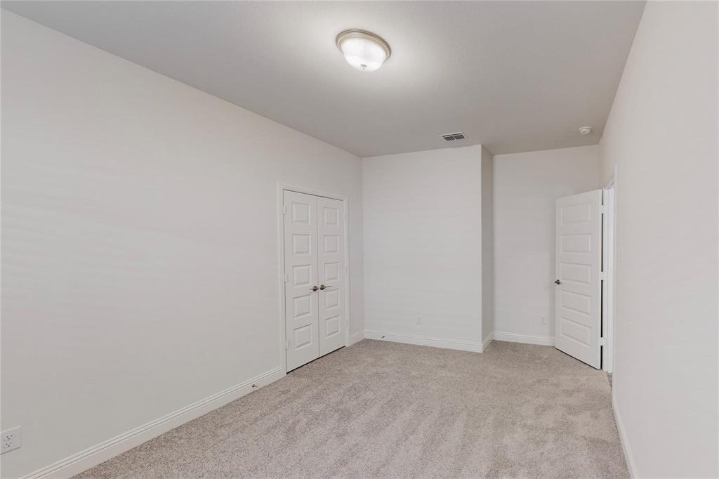 272 Tallgrass Drive, Lavon, TX 75166