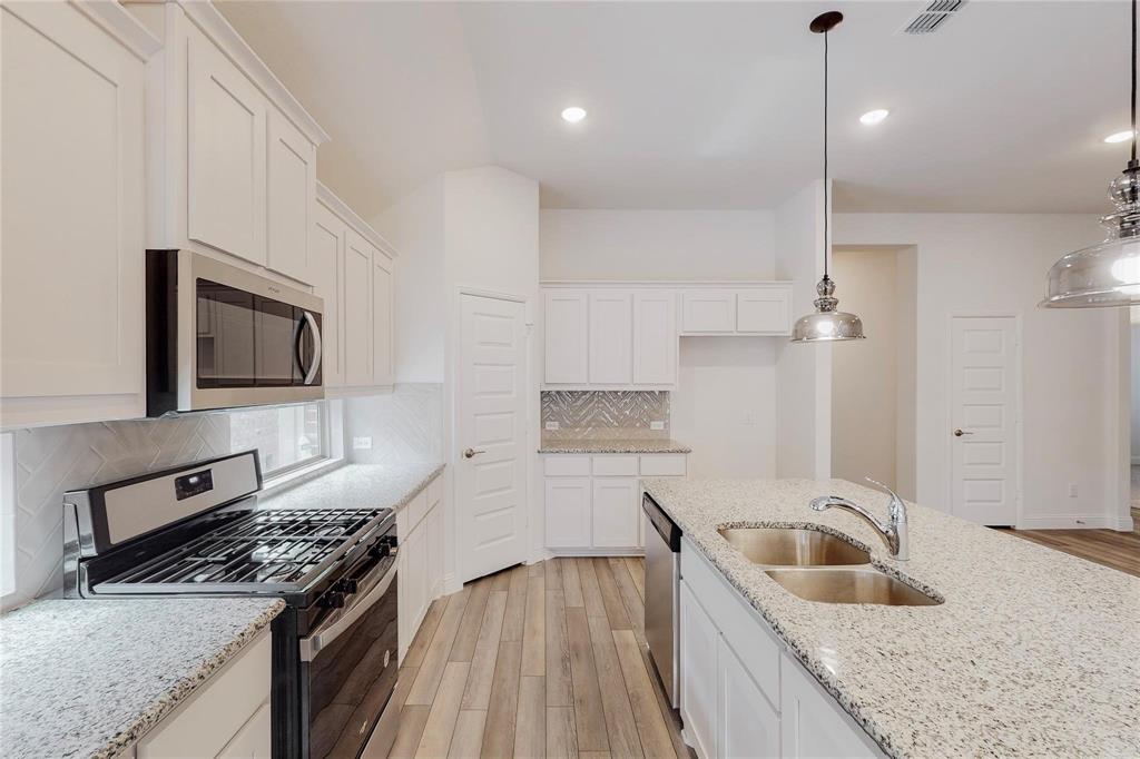 272 Tallgrass Drive, Lavon, TX 75166