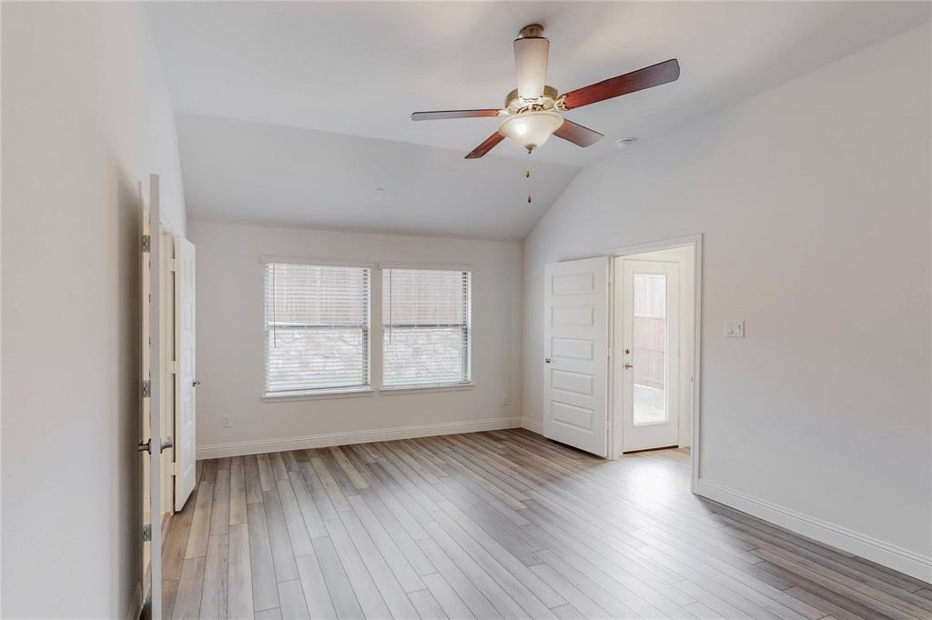 272 Tallgrass Drive, Lavon, TX 75166