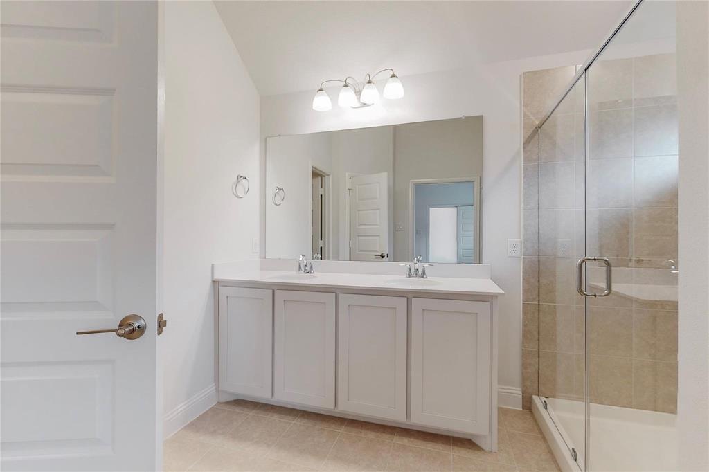 272 Tallgrass Drive, Lavon, TX 75166